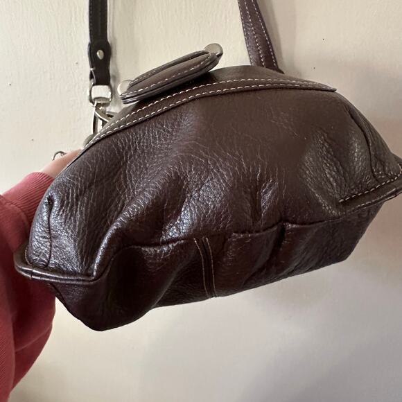 B. Makowsky Brown Leather Cross Body Bag - Picture 5 of 8